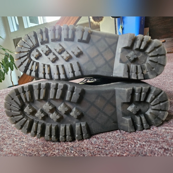 Tall Black Combat Boots 20 eye - Picture 9 of 9